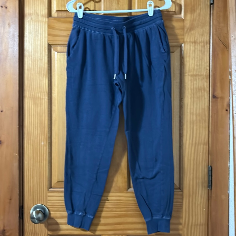 Old navy navy sweatpants.